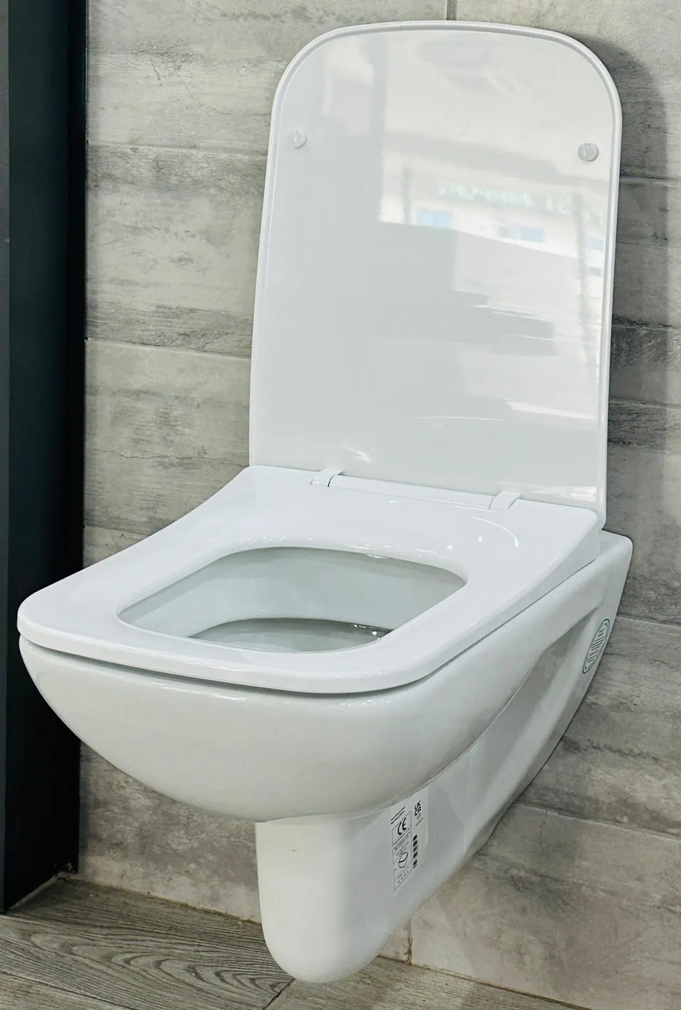 Wall-hung WC, wc